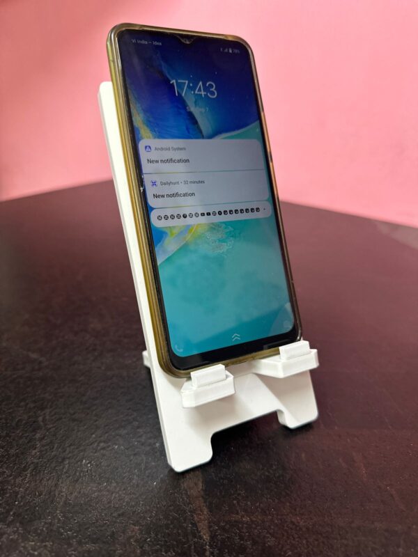 MOBILE STAND - Image 2